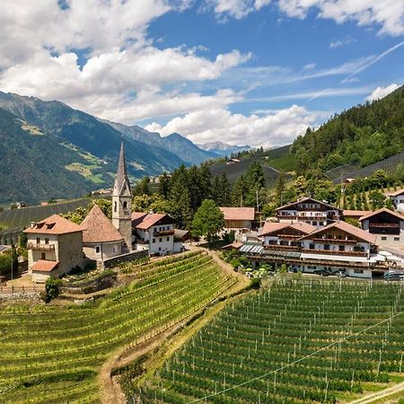 Hotel Moserhof Schenna Exteriör bild