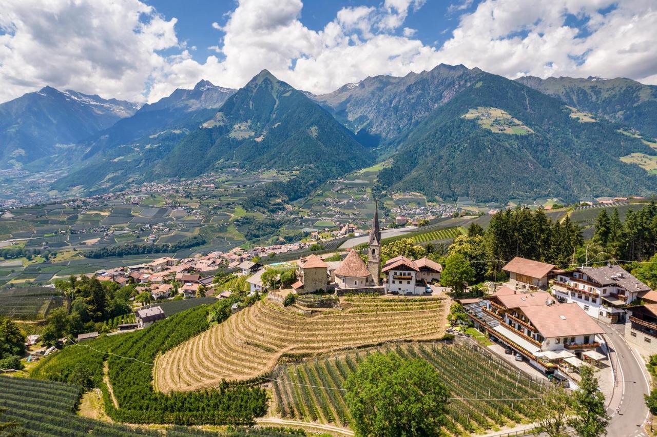 Hotel Moserhof Schenna Exteriör bild