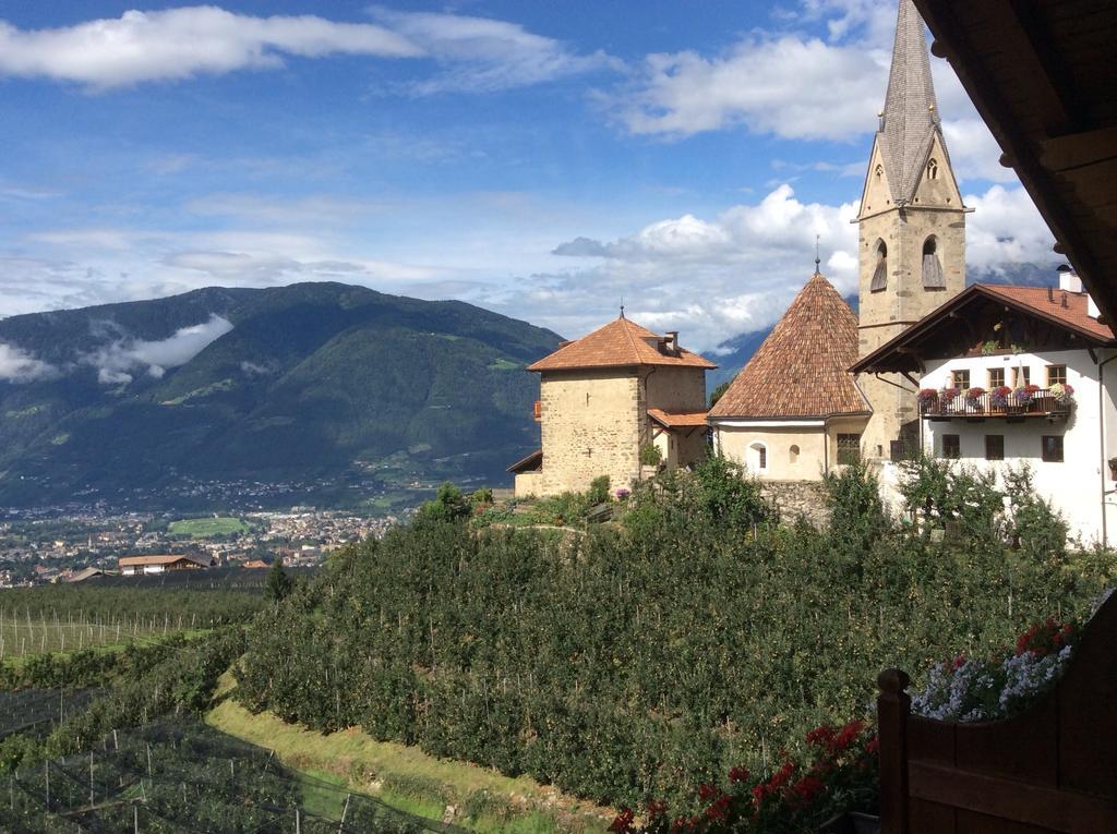 Hotel Moserhof Schenna Exteriör bild